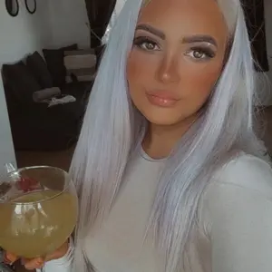 Profile Picture of Olivia Nicholson (@olivianicholson5) on Tiktok