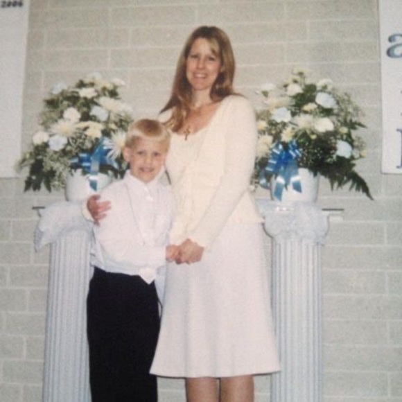 Profile Picture of Kelly Guest (@kel4truth) on Poshmark