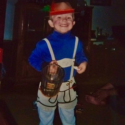 Profile Picture of Evan Dunbar (@evan_dunbar8) on Twitter