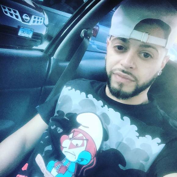 Profile Picture of Bebo Coriano (@yes_its_bebo) on Poshmark