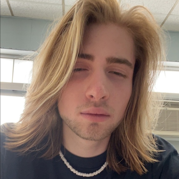 Profile Picture of Brian Joos (@bjooos) on Poshmark