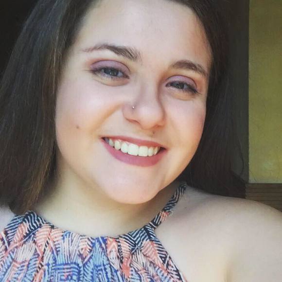 Profile Picture of Annamarie Forcino (@annaforcino) on Poshmark