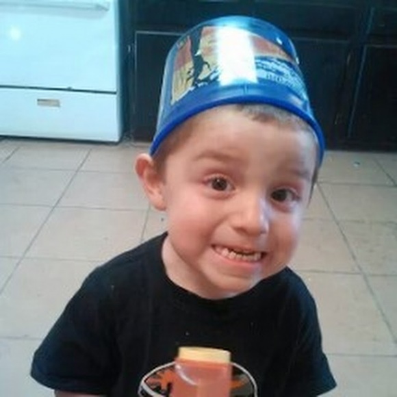 Profile Picture of Tom Collister (@tomco9210) on Poshmark