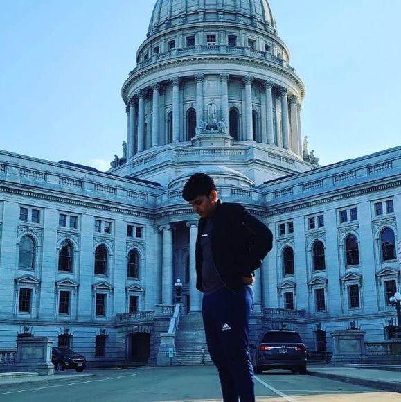 Profile Picture of Hassan Anwar (@hassananwar) on Poshmark