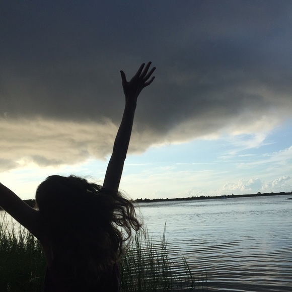 Profile Picture of Juliana Bonomo (@julianabonomo) on Poshmark