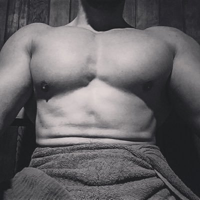 Profile Picture of Mark (@markark21) on Twitter