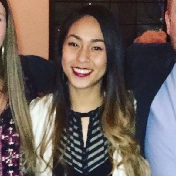 Profile Picture of Kimi Wong (@kimiikaze) on Poshmark