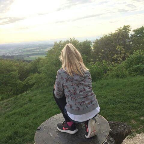 Kim Melzer - Tiktok Profile Picture of Kim Melzer (@kimmmiii2007) on Tiktok