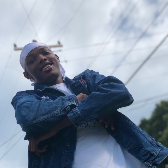 Profile Picture of Jarelle Caradine (@jarellecaradine) on Poshmark