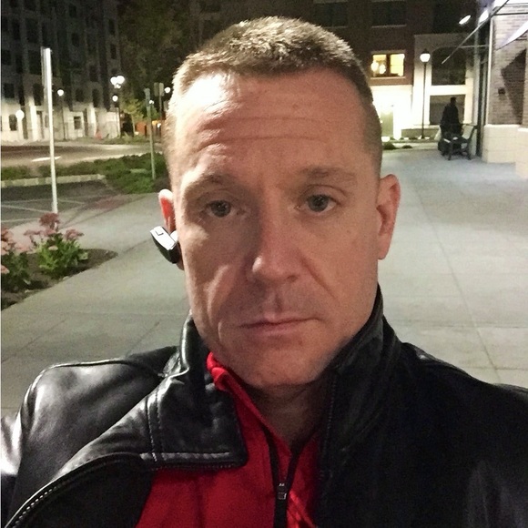 Profile Picture of Jeffrey Silberman (@jeffreymsilberm) on Poshmark