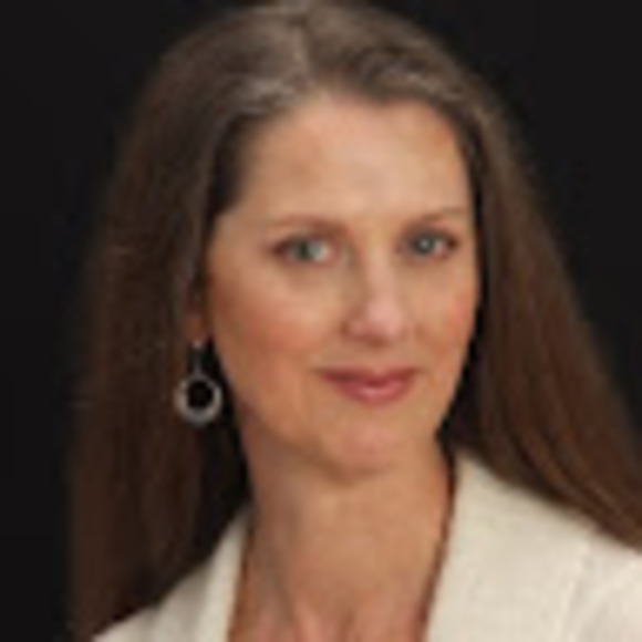 Profile Picture of Alice Boyle (@alicebreal) on Poshmark