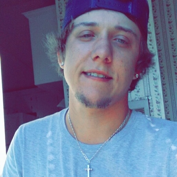 Profile Picture of Jacob Cantrell (@jacob_cantrell) on Poshmark