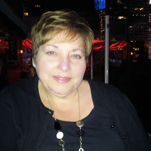 Profile Picture of Suzanne Hillier (@suzannehillier) on Tiktok