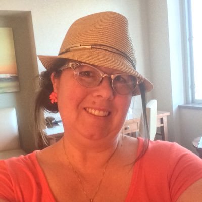 Profile Picture of Selena Scott (@olg_STEM) on Twitter