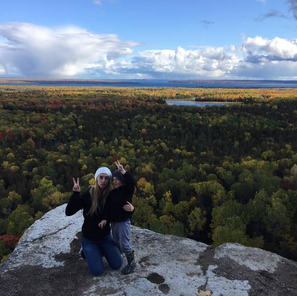 Catelin Johnston - Poshmark Profile Picture of Catelin Johnston (@catelinjohnston) on Poshmark