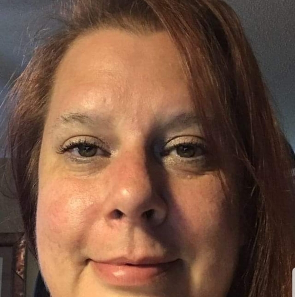 Profile Picture of Robin Sandt (@rlrenteria17) on Poshmark