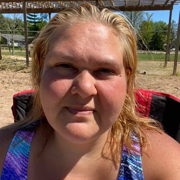 Profile Picture of Robin Splitgerber (@robinbird_80) on Poshmark