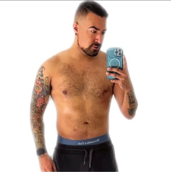 Profile Picture of Jason Robles (@misterboujee) on Poshmark