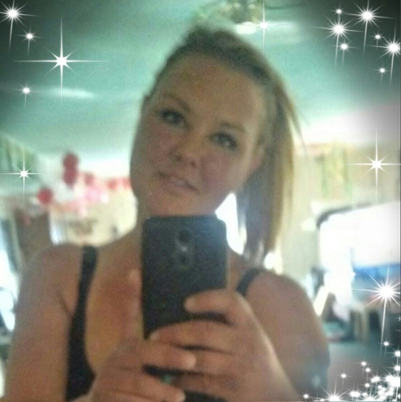 Profile Picture of Tracy Roehrig (@hannamckay) on Poshmark