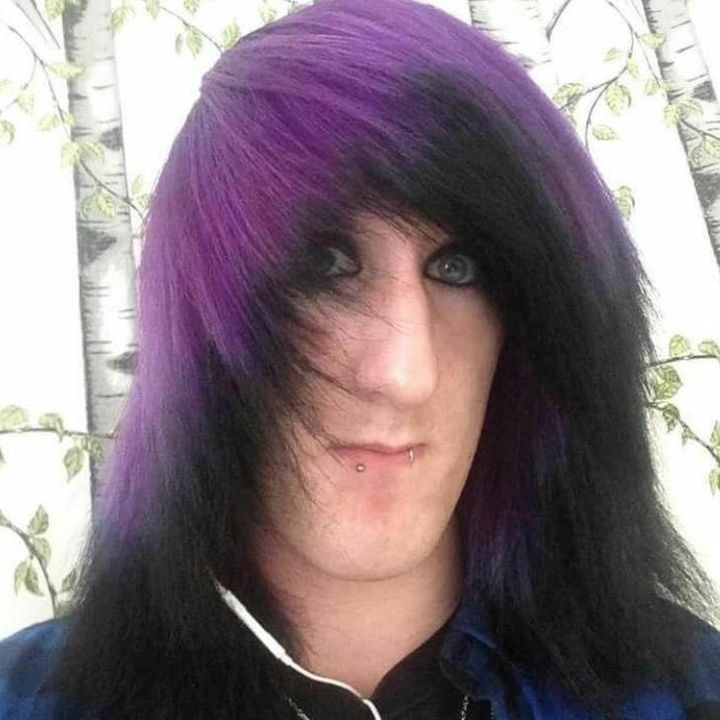 Profile Picture of schwing (@lolafineasf) on Tiktok