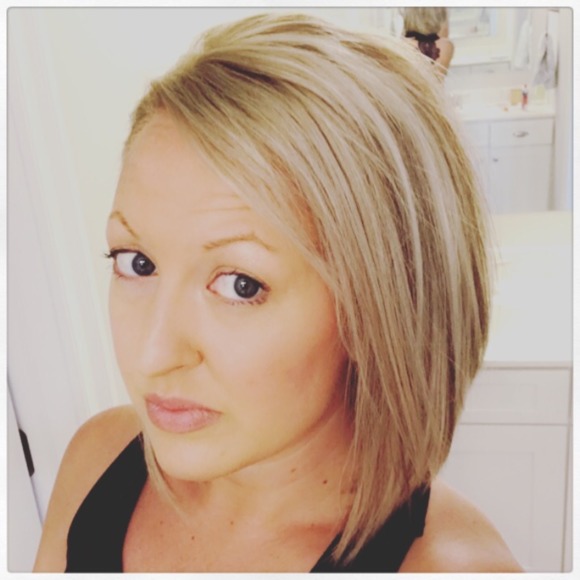 Profile Picture of Jessica Shade (@jmshade) on Poshmark