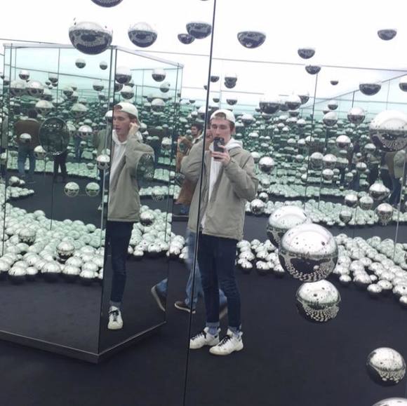 Profile Picture of Thomas Crookes (@thomascrookes) on Poshmark