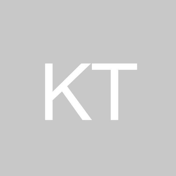 Profile Picture of Kimberly Topolewski (@k_topolewski) on Poshmark