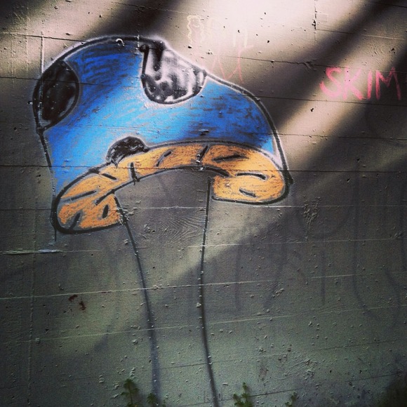 Profile Picture of Joanna Labarr (@jojobinks) on Poshmark