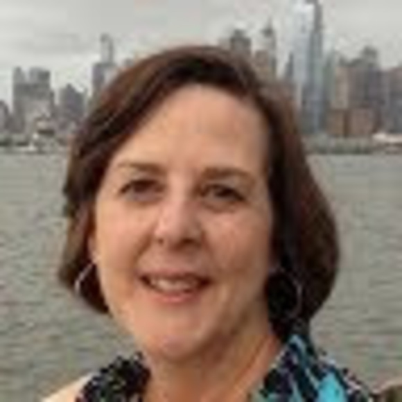 Profile Picture of Theresa Rampino (@theresarampino) on Poshmark