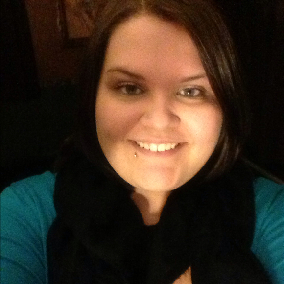 Profile Picture of Annalise Mursch (@annalise0320) on Poshmark