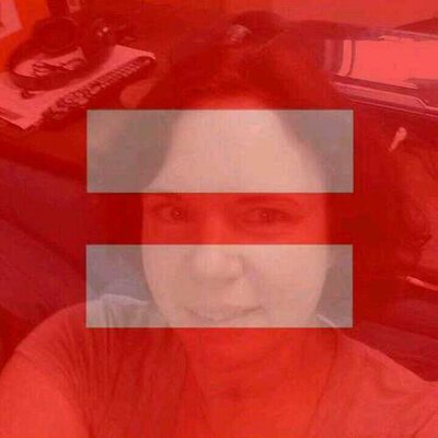 Profile Picture of Ellen Enoch (@EllenEnoch) on Twitter