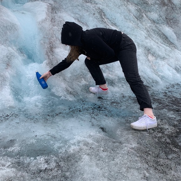 Profile Picture of Ava Charnetski (@avampc) on Poshmark