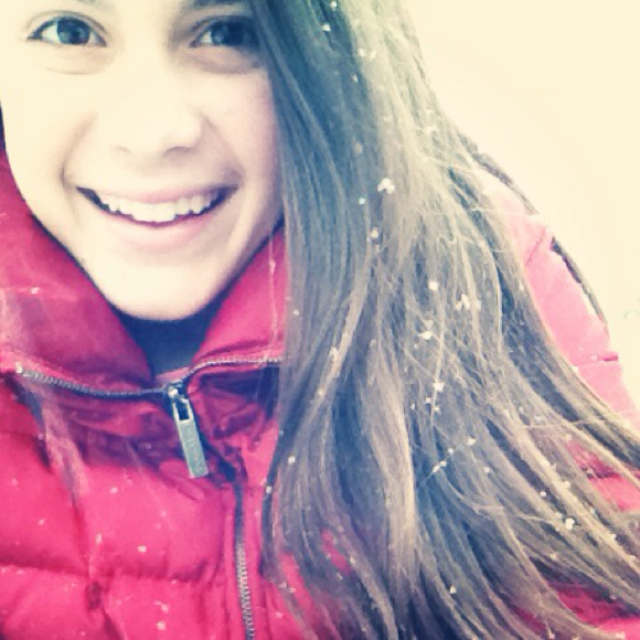 Profile Picture of Julia Hunger (@juliahunger) on Poshmark