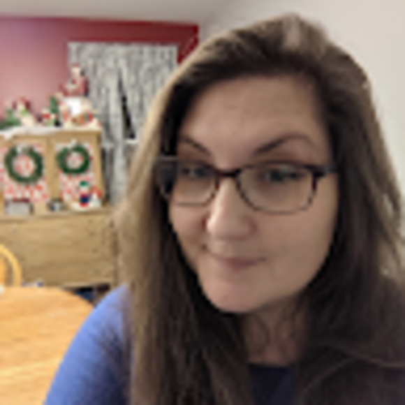 Profile Picture of Kathleen Albertson (@katiealber78) on Poshmark