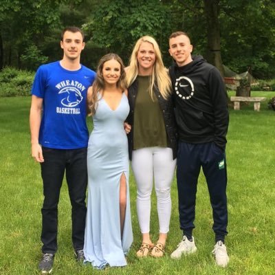 Profile Picture of Adam DuBrow (@DubrowAdam) on Twitter