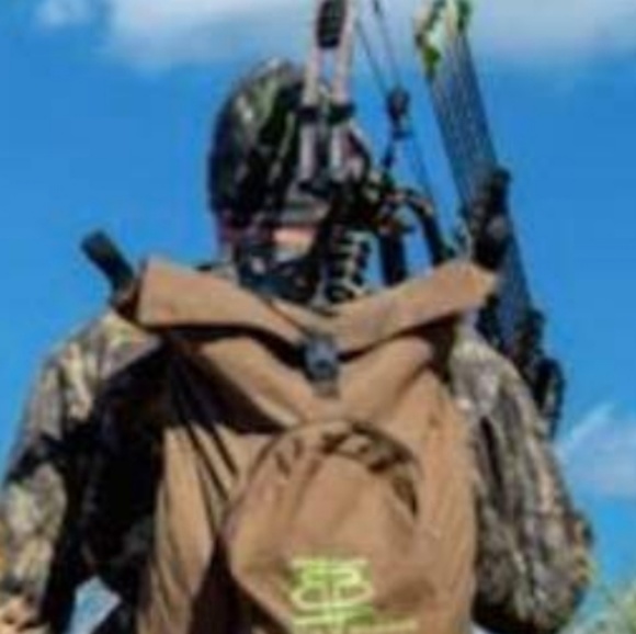 Profile Picture of Christopher Parrish (@cbparrish0807) on Poshmark