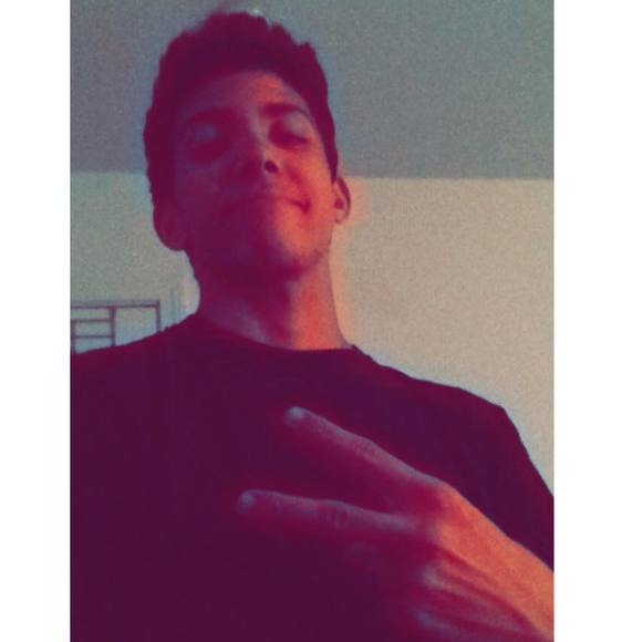 Alexi Wrenn - Poshmark Profile Picture of Alexi Wrenn (@alexiwrenn) on Poshmark