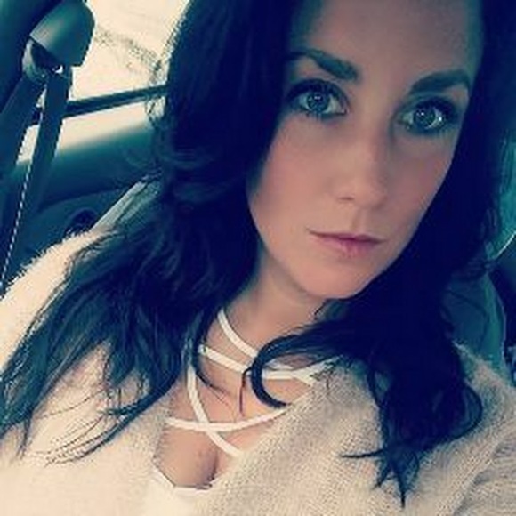 Profile Picture of Erica Ryan (@enkryan10) on Poshmark