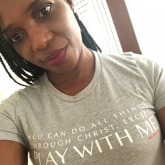 Profile Picture of Karlean Lee (@klean15) on Poshmark