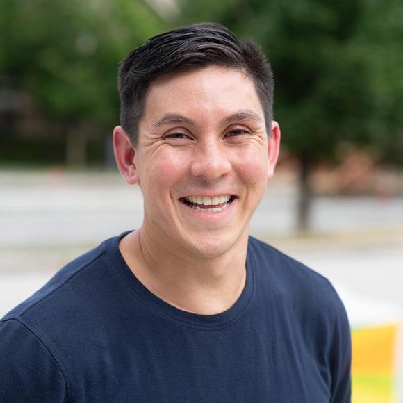 Profile Picture of Jason Yee (@jayee16) on Poshmark