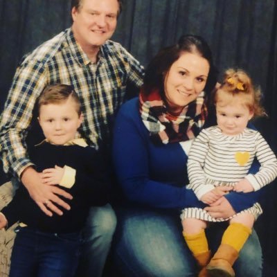 Profile Picture of Donielle Belcher (@DoniLeaBel) on Twitter