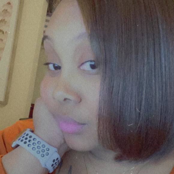Profile Picture of Alexis Mccone (@alexismichaelaa) on Poshmark