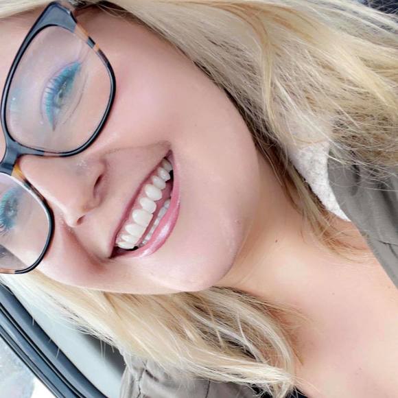 Profile Picture of Erica Markulics (@ebabbby) on Poshmark