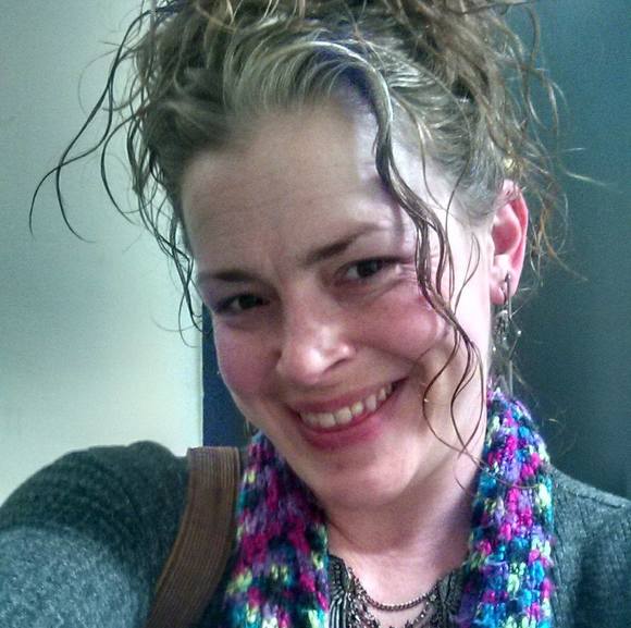 Profile Picture of Christal Ruth (@crisscross83) on Poshmark