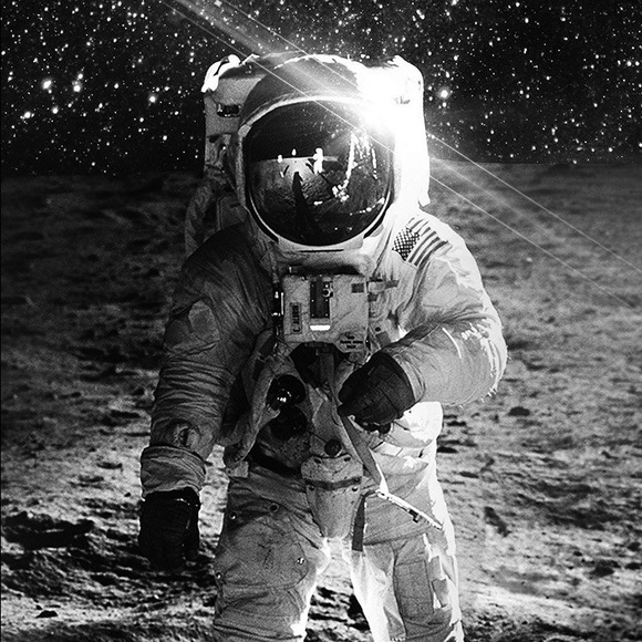 Profile Picture of Dude Dudeson (@mgvrd) on Poshmark