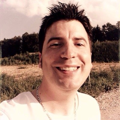 Profile Picture of Tom Schenker (@tomline24) on Twitter