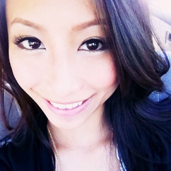 Profile Picture of Efong Chang (@mscherished) on Poshmark