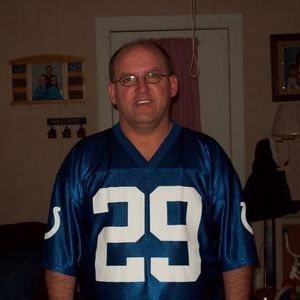 Profile Picture of David Wiarek (@dwiarek) on Myspace