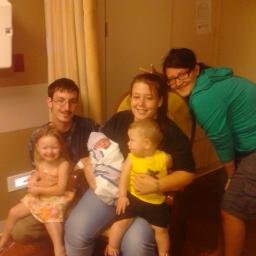 Profile Picture of Debbie Newlin (@RD91115) on Twitter