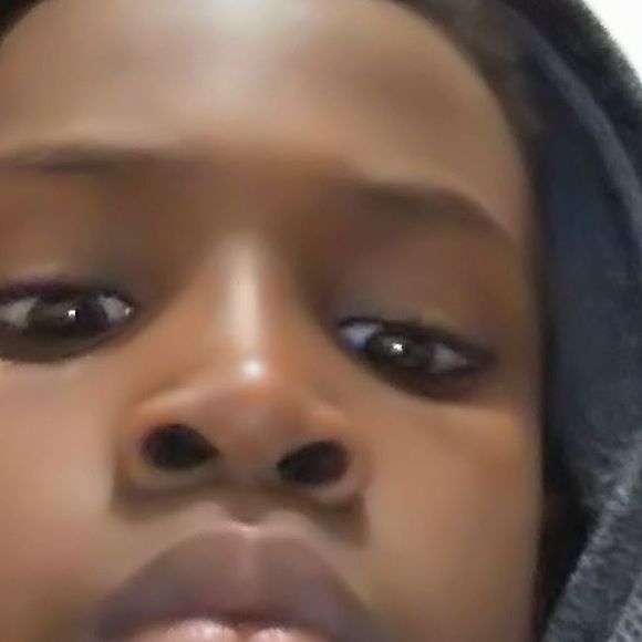 Profile Picture of Larone Giddens (@ynelilron) on Poshmark